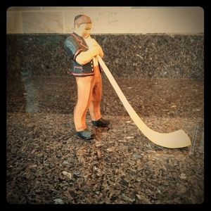 Vintage HHW Swiss wooden carved boy playing Alpenh